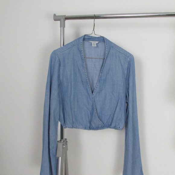 GUESS Denim Blue Long Sleeve Crop - Size S - Picture 4 of 6